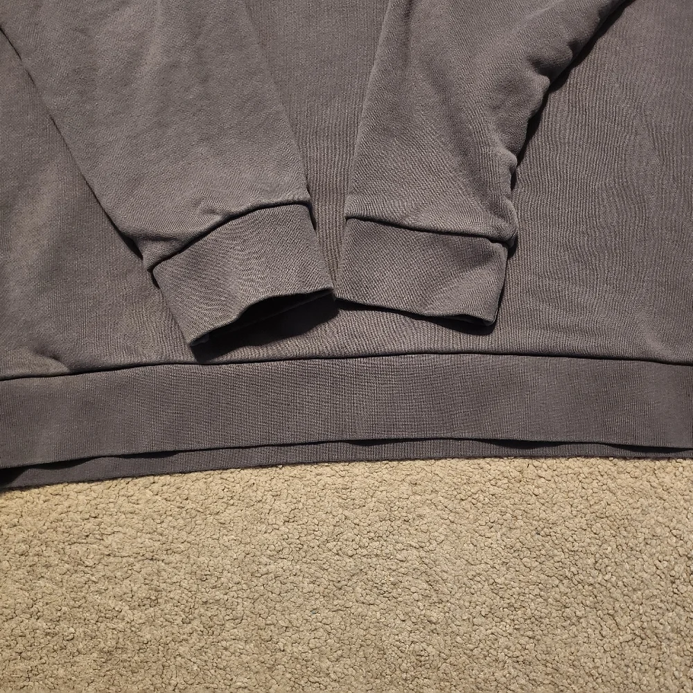 Sweater - Picture 3 of 4